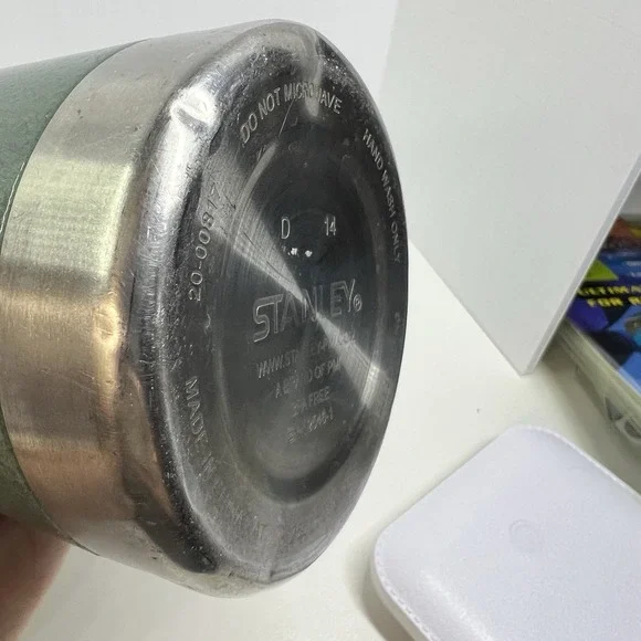 Stanley 25 oz Classic Vacuum Bottle Green Hammertone Thermos Insulated - Picture 12 of 14